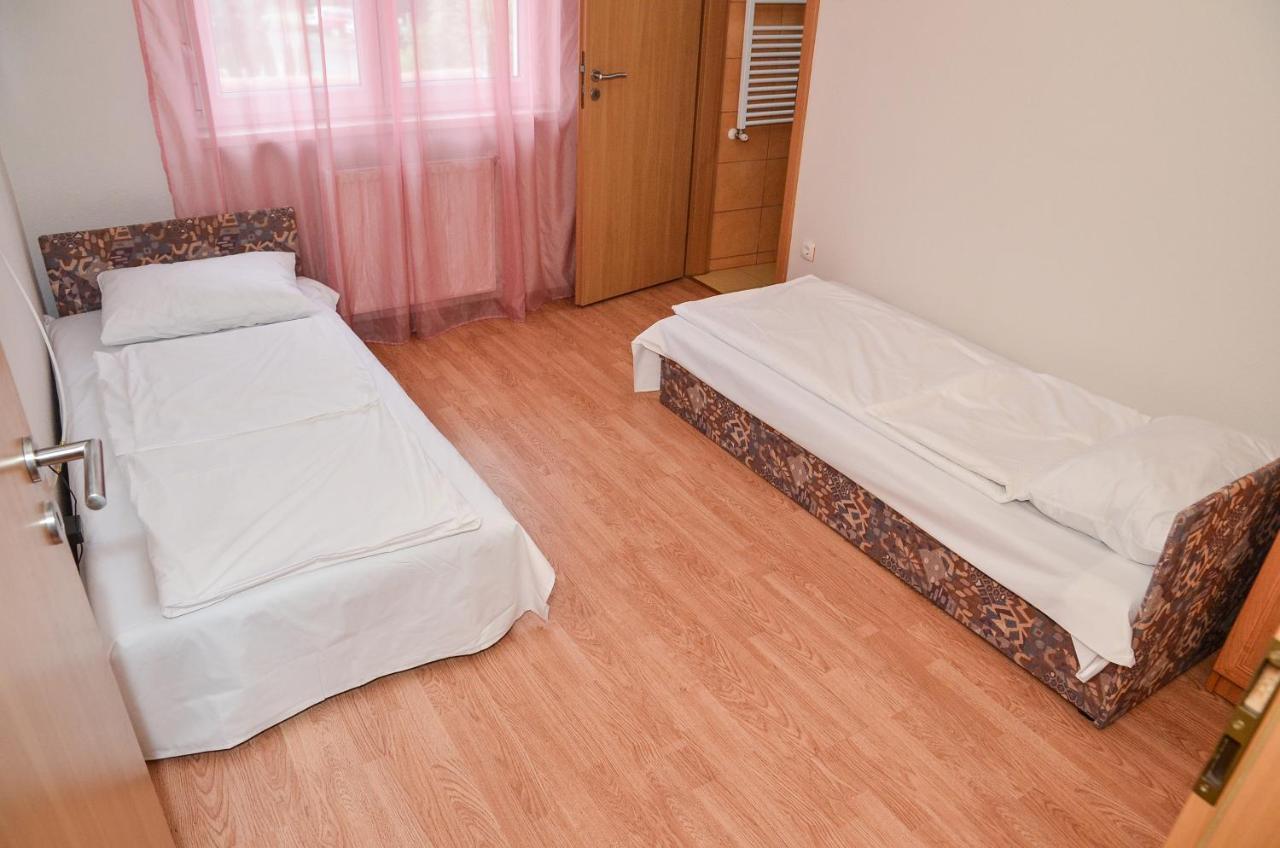 Gabor Aron Apartman Aparthotel Hajdúszoboszló Exterior foto